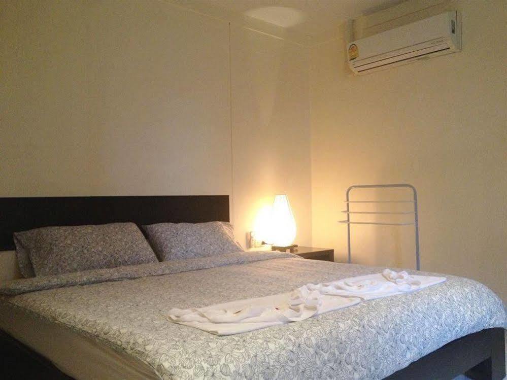 Oyo 244 Roar Inn Patong Eksteriør bilde