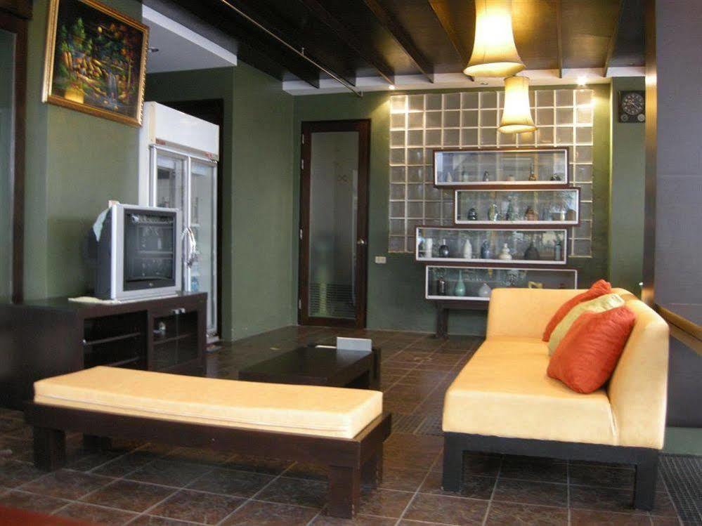 Oyo 244 Roar Inn Patong Eksteriør bilde